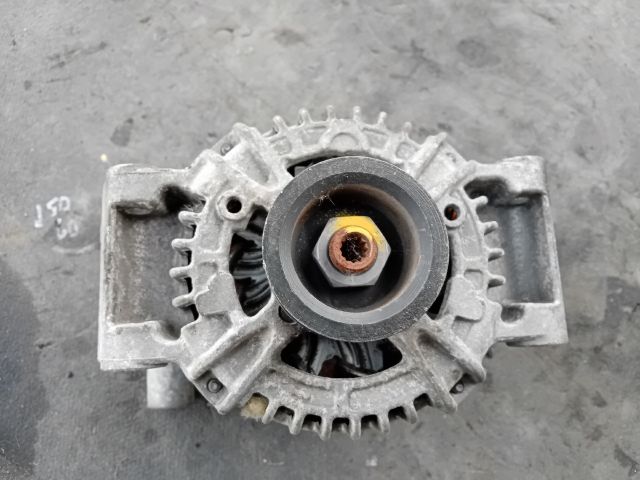bontott OPEL CORSA E Generátor