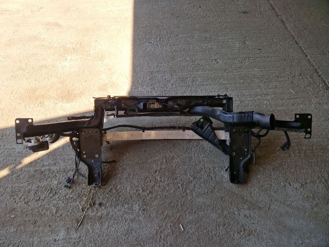 bontott OPEL CORSA E Komplett Homlokfal (Részeivel)