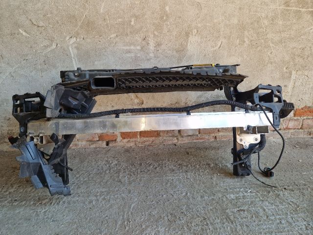 bontott OPEL CORSA E Komplett Homlokfal (Részeivel)