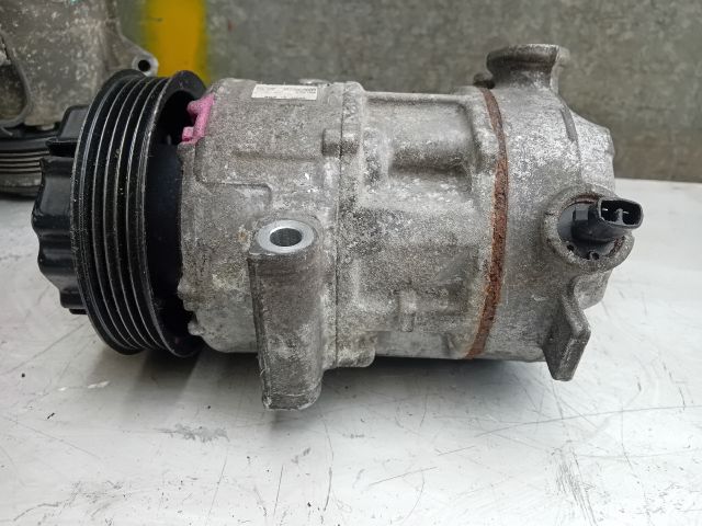 bontott OPEL CORSA E Klímakompresszor