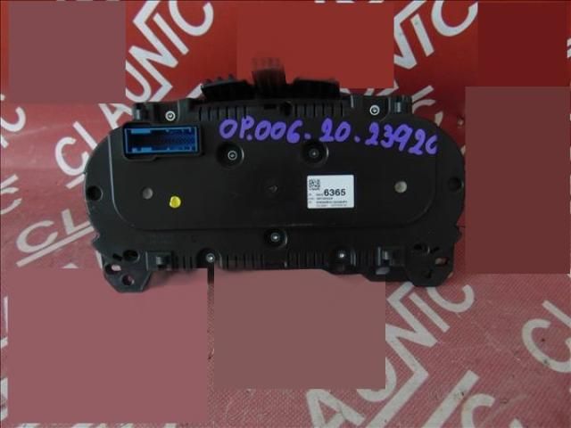 bontott OPEL CORSA E Kilométeróra