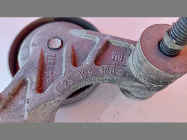 bontott OPEL CORSA E Szíjfeszítő Görgő