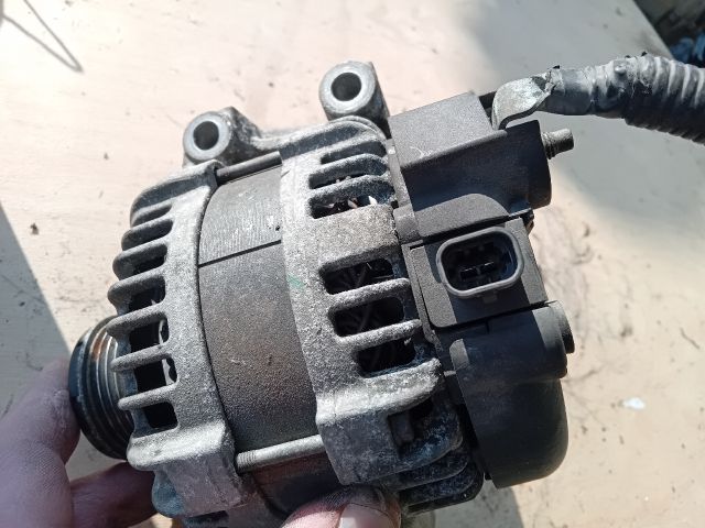 bontott OPEL CORSA E Generátor