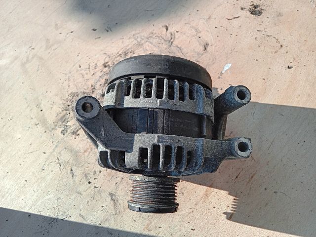 bontott OPEL CORSA E Generátor