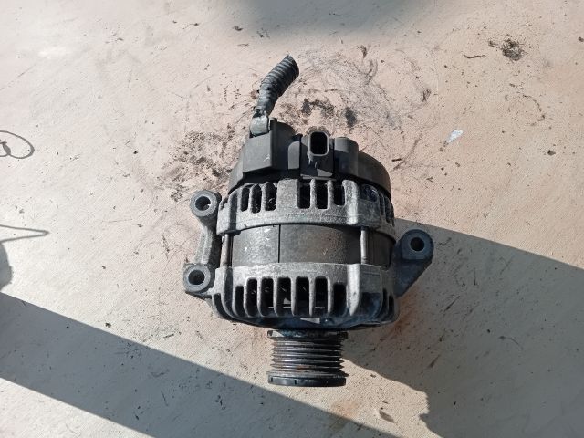 bontott OPEL CORSA E Generátor