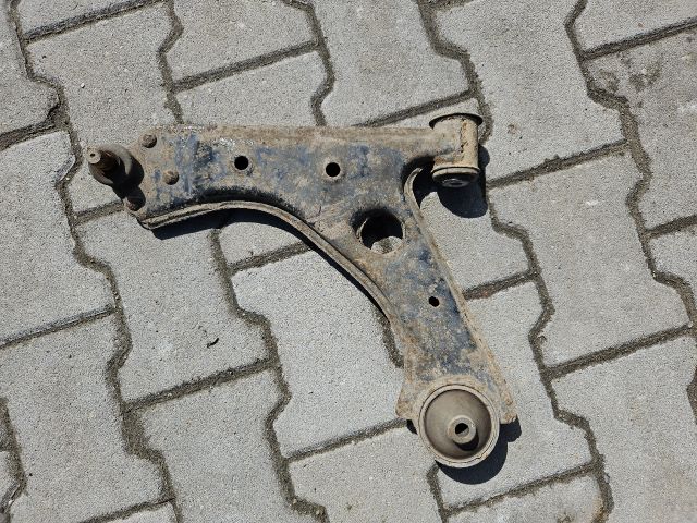 bontott OPEL CORSA E Bal első Lengőkar