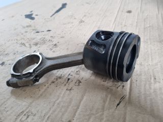 bontott OPEL CORSA E Dugattyú és Hajtókar