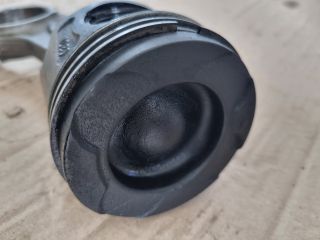 bontott OPEL CORSA E Dugattyú és Hajtókar