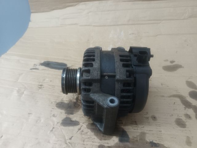 bontott OPEL CORSA E Generátor