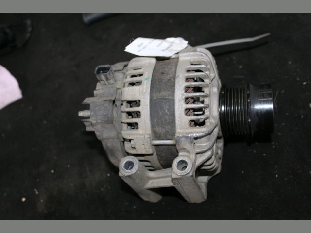 bontott OPEL CORSA E Generátor