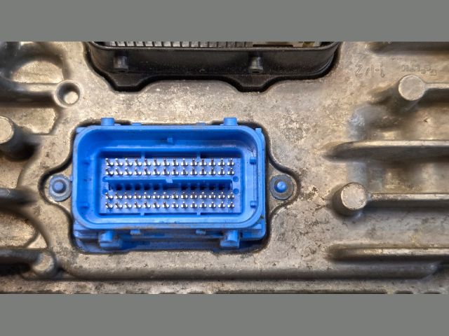 bontott OPEL CORSA E Motorvezérlő