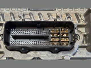 bontott OPEL CORSA E Motorvezérlő