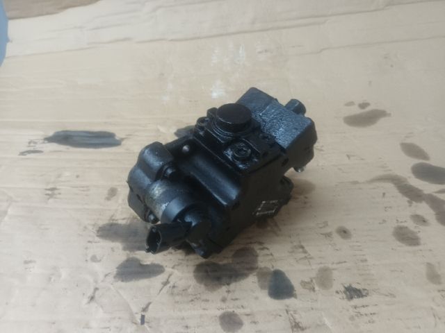 bontott OPEL CORSA E Nagynyomású Szivattyú