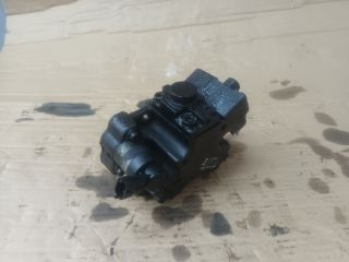 bontott OPEL CORSA E Nagynyomású Szivattyú