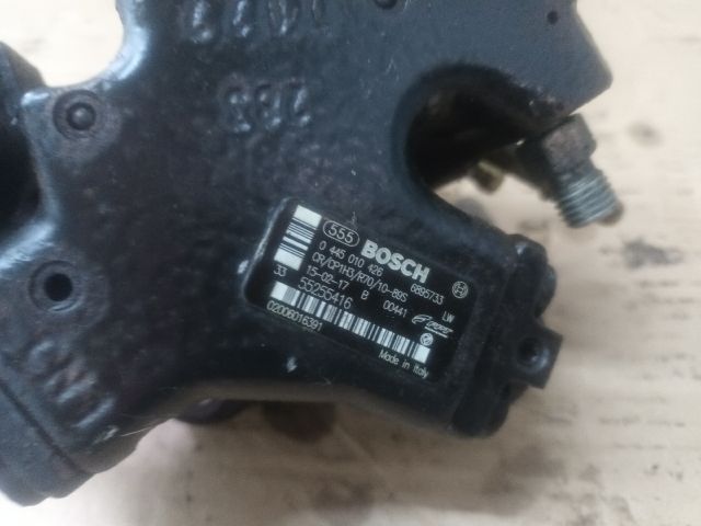 bontott OPEL CORSA E Nagynyomású Szivattyú