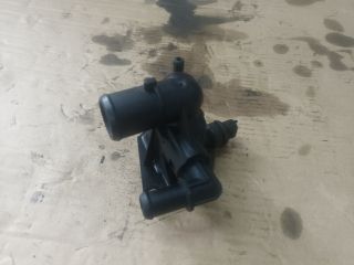 bontott OPEL CORSA E Termosztátház