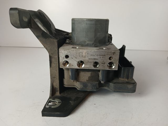 bontott OPEL CORSA E ABS Kocka