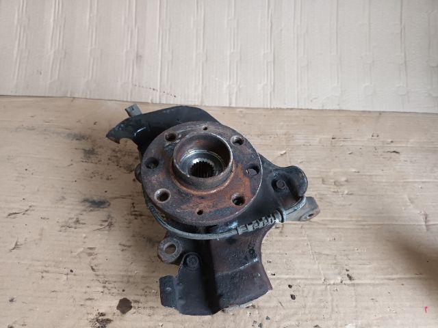 bontott OPEL CORSA E Bal első Csonkállvány Kerékaggyal