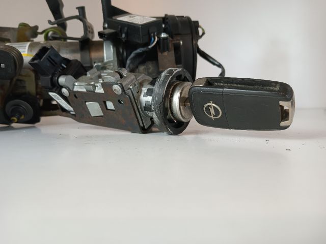 bontott OPEL CORSA E Gyújtáskapcsoló Házzal