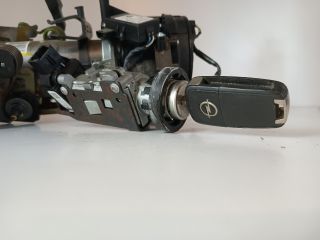 bontott OPEL CORSA E Gyújtáskapcsoló Házzal