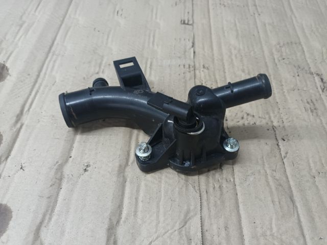 bontott OPEL CORSA E Vízcső