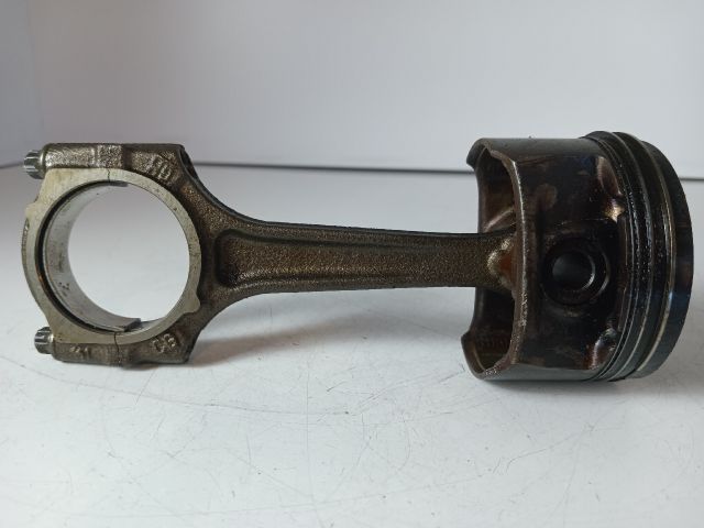 bontott OPEL CORSA E Dugattyú és Hajtókar