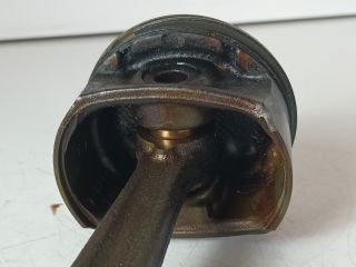 bontott OPEL CORSA E Dugattyú és Hajtókar