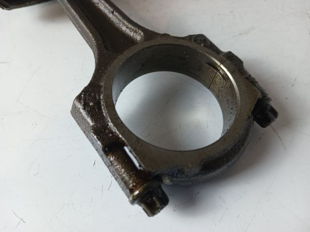 bontott OPEL CORSA E Dugattyú és Hajtókar