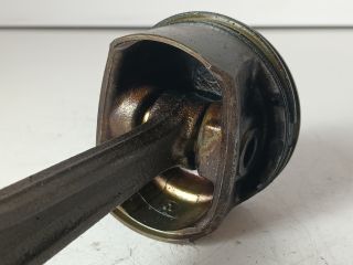 bontott OPEL CORSA E Dugattyú és Hajtókar