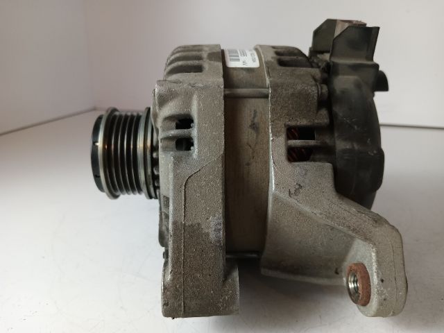 bontott OPEL CORSA E Generátor