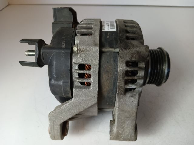 bontott OPEL CORSA E Generátor