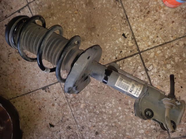 bontott OPEL CORSA E Jobb első Lengéscsillapító