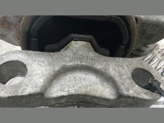 bontott OPEL CORSA E Motor Tartó Bak (Pozíciófüggetlen)