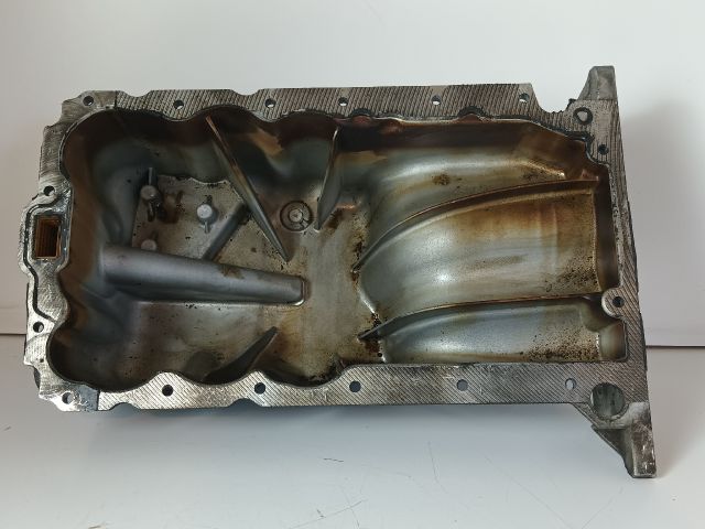 bontott OPEL CORSA E Olajteknő