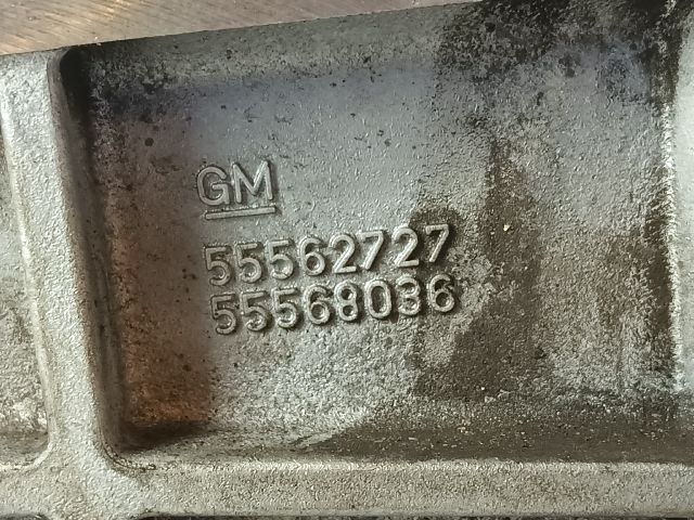 bontott OPEL CORSA E Olajteknő