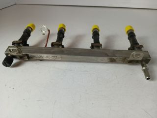 bontott OPEL CORSA E Porlasztó Sor / Híd