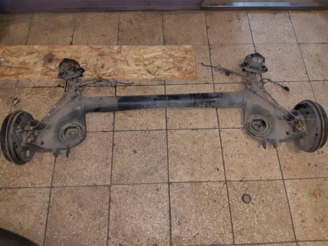 bontott OPEL CORSA E Hátsó Híd (Dobfékes)