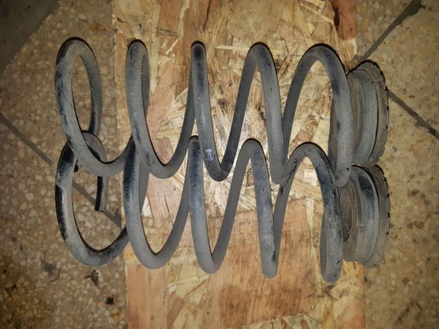 bontott OPEL CORSA E Hátsó Rugó Pár