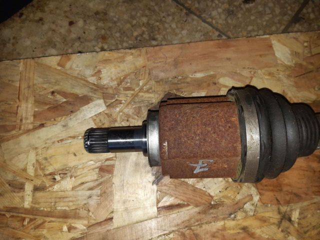 bontott OPEL CORSA E Jobb Féltengely