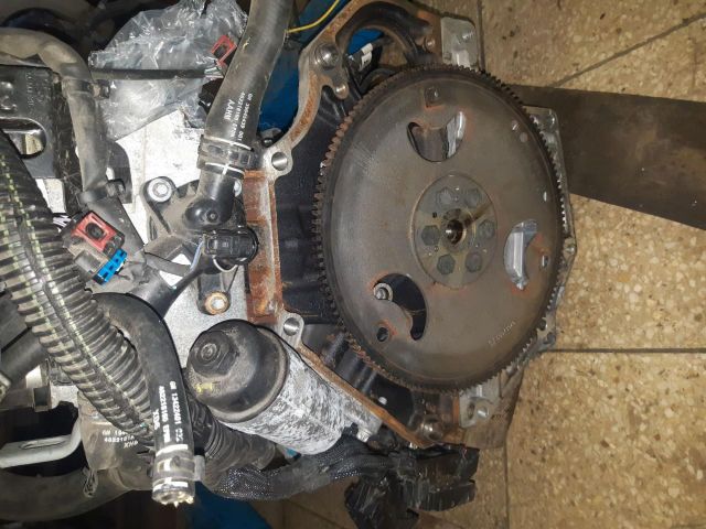 bontott OPEL CORSA E Motor (Fűzött blokk hengerfejjel)