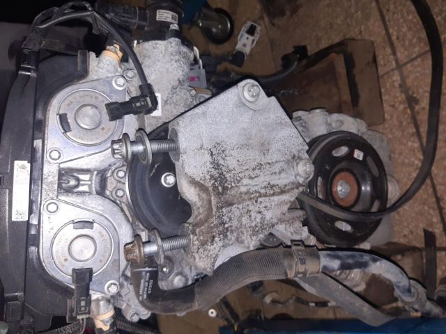 bontott OPEL CORSA E Motor (Fűzött blokk hengerfejjel)