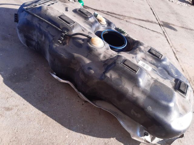 bontott OPEL CORSA E Tank