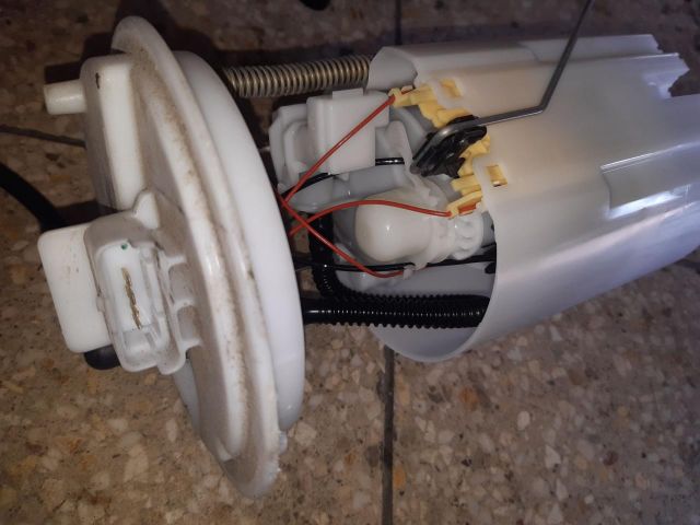 bontott OPEL CORSA E Üzemanyagszint Jeladó