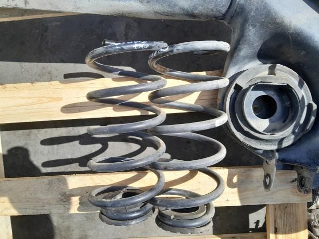 bontott OPEL CORSA E Jobb hátsó Rugó