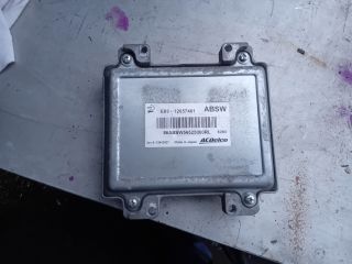 bontott OPEL CORSA E Motorvezérlő