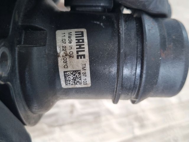 bontott OPEL CORSA E Termosztátház