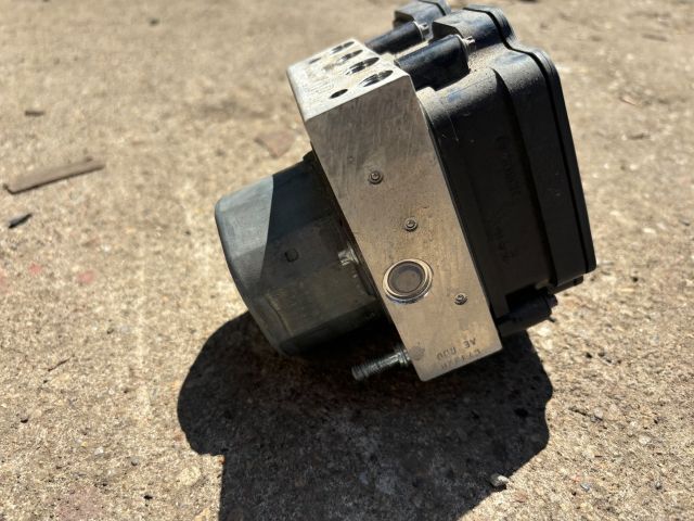 bontott OPEL CORSA E ABS Kocka