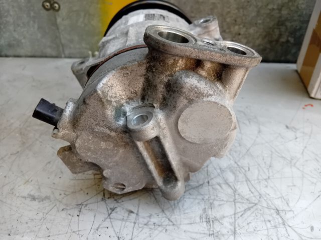 bontott OPEL CORSA E Klímakompresszor