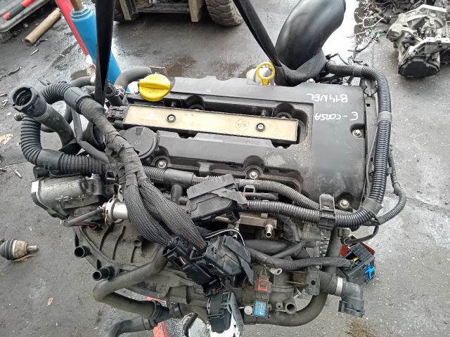 bontott OPEL CORSA E Komplett Motor (Segédberendezésekkel)