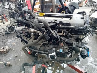bontott OPEL CORSA E Komplett Motor (Segédberendezésekkel)